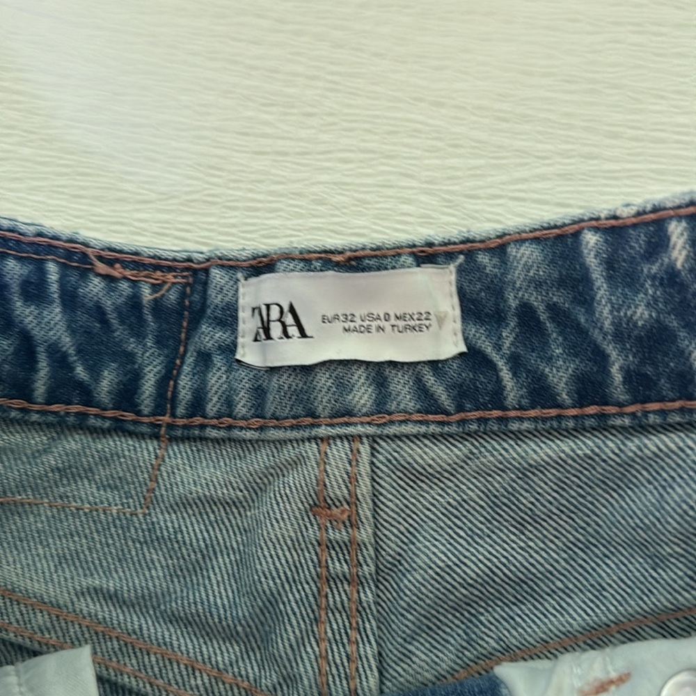 Women’s Zara Jeans - Picture 4 of 6